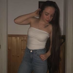 Meet your Posher, Danika